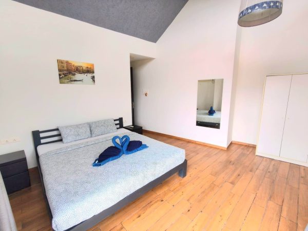 J1 Villa (1)