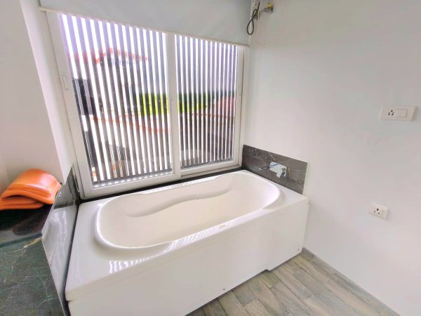 J1 Villa (3)
