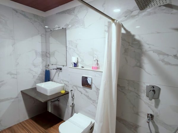 bathroom Q7